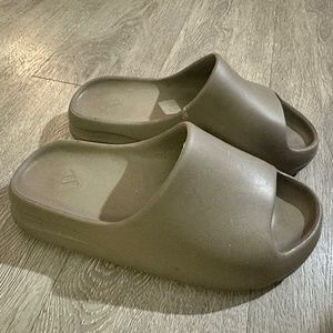 Vintage Fashion Only